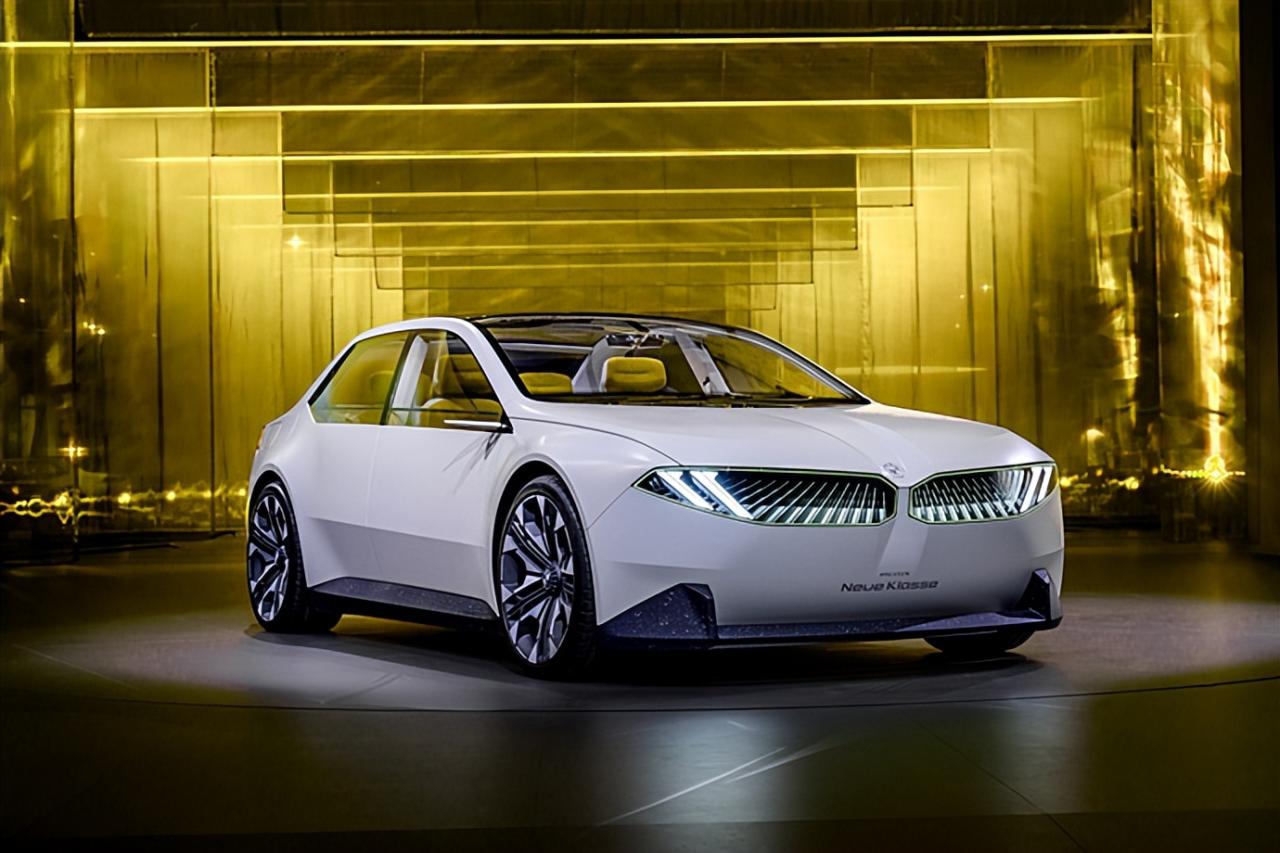 宝马Vision Neue Klasse实拍，今后的宝马就长这样？