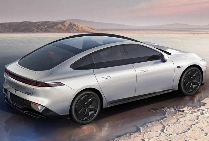 瞄准比亚迪汉EV，奇瑞、东风、红旗齐出新车，谁最有机会成爆款？