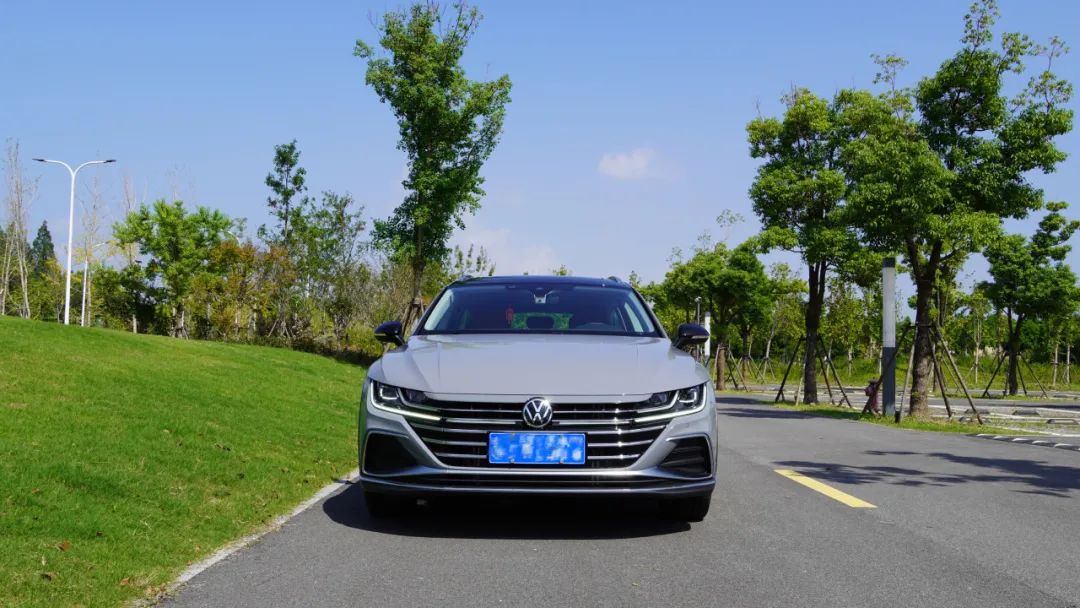 独立试驾大众CC猎装车：比蔚来ET5T便宜6万用来加油不香么