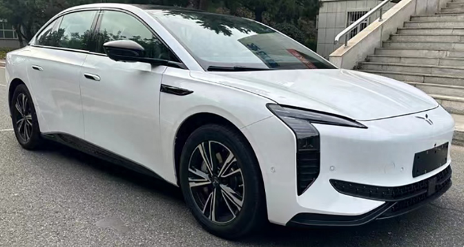 瞄准比亚迪汉EV，奇瑞、东风、红旗齐出新车，谁最有机会成爆款？