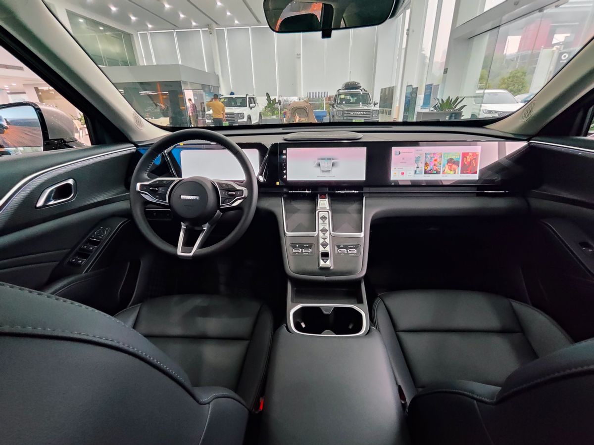 静态体验哈弗枭龙MAX，独具魅力的新能源SUV！