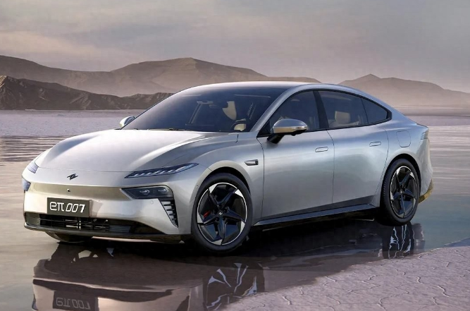 瞄准比亚迪汉EV，奇瑞、东风、红旗齐出新车，谁最有机会成爆款？