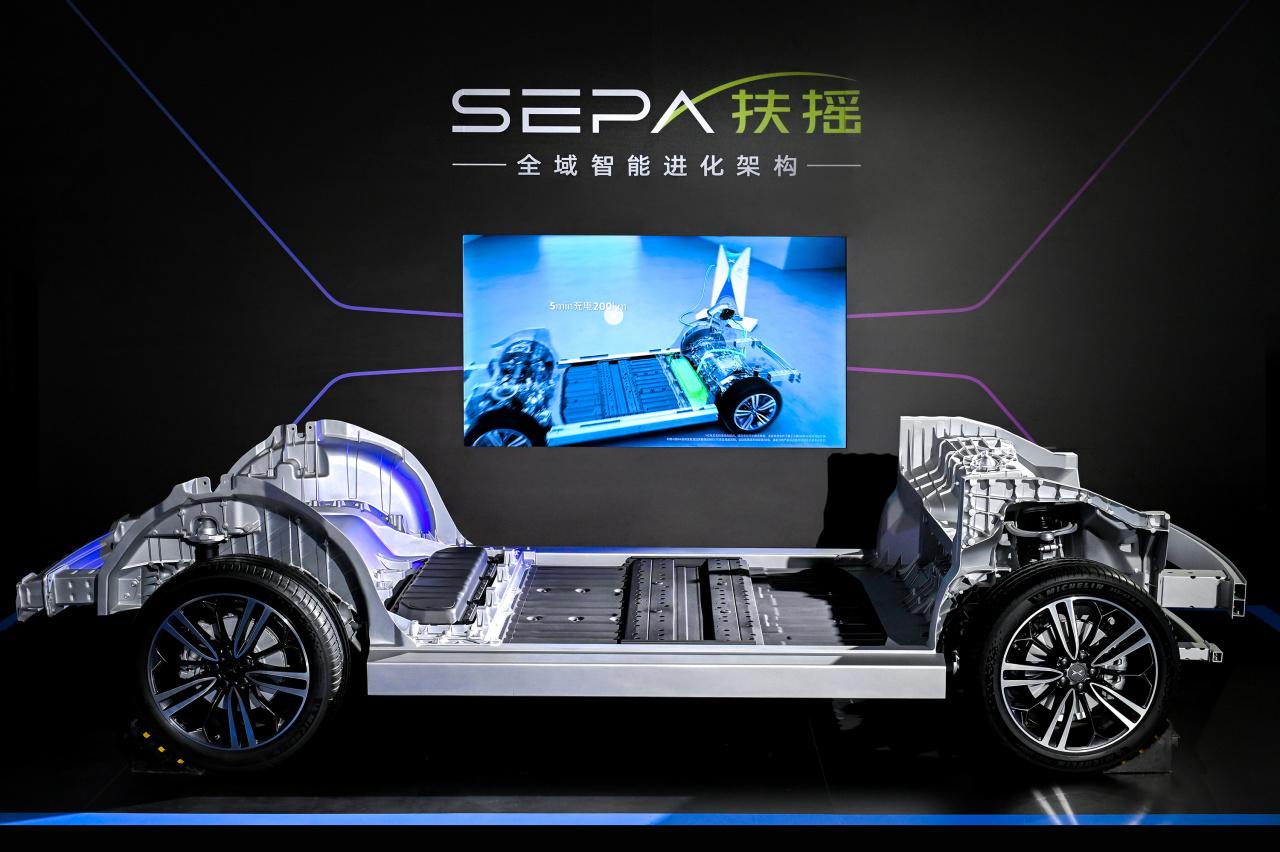 “真搞技术”的小鹏：X9首秀，智驾即将覆盖50城