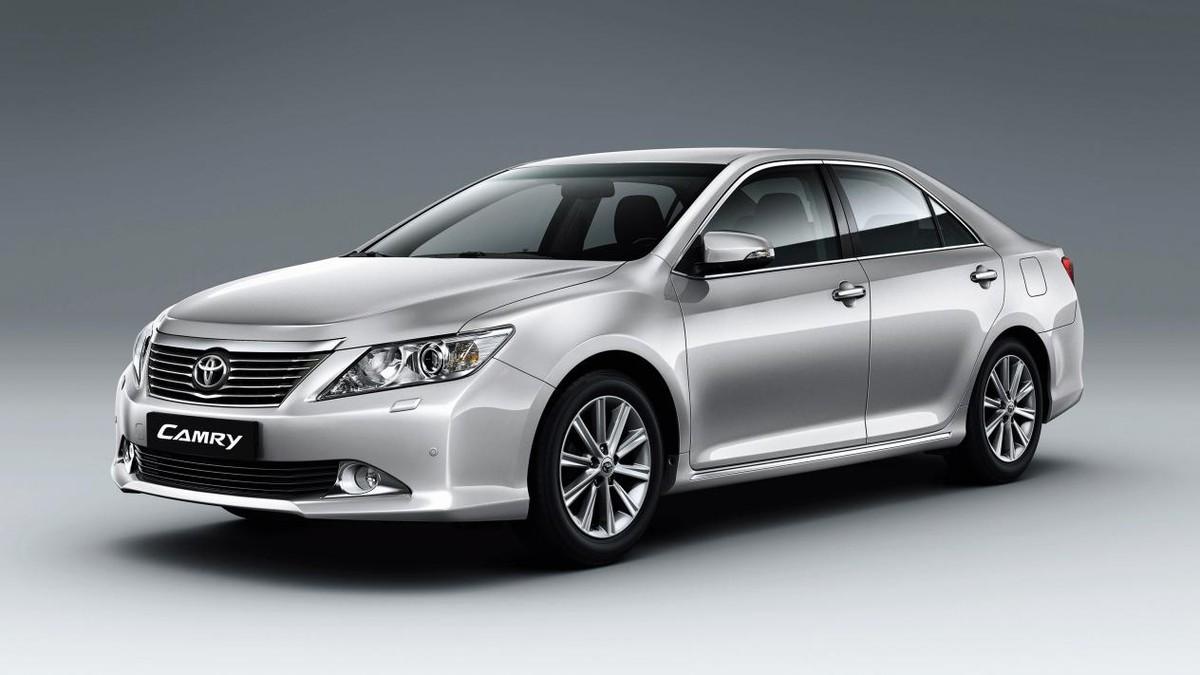 丰田凯美瑞优惠超4万？2.0L和2.5L怎么选