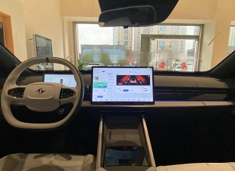 别等小米了！东风奕派eπ007到店，最大续航1200km，预售15.9万起