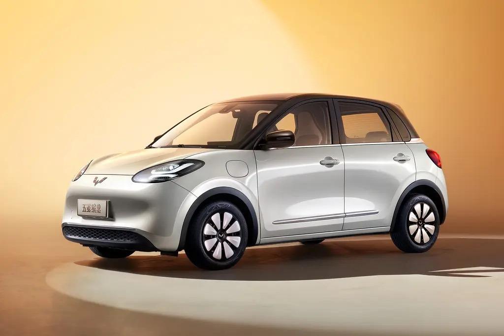 五菱缤果PLUS官图发布，定位纯电小型SUV，动力续航均提升