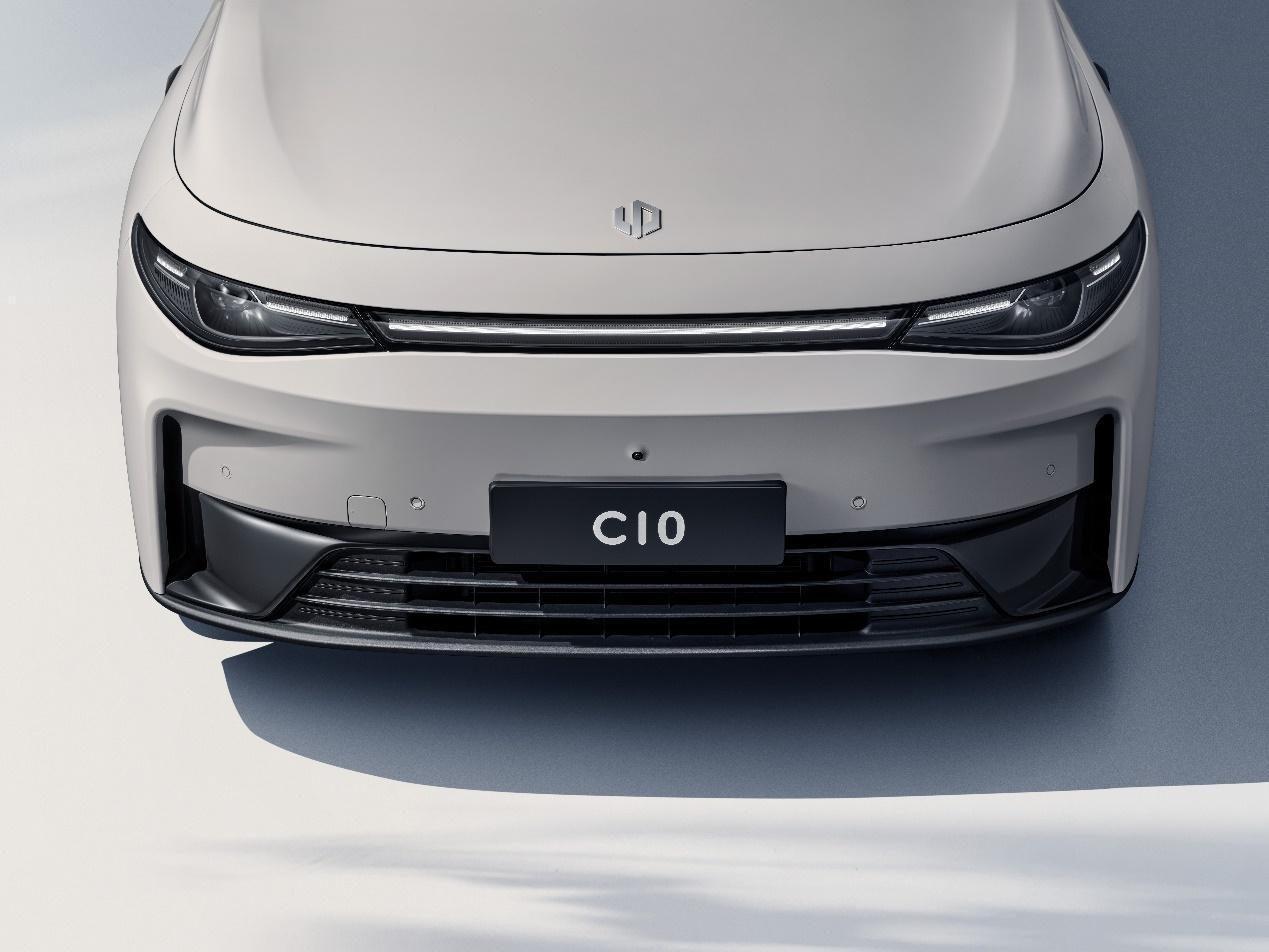 50万内品价比最高SUV?激光雷达+8295,零跑C10开启预售