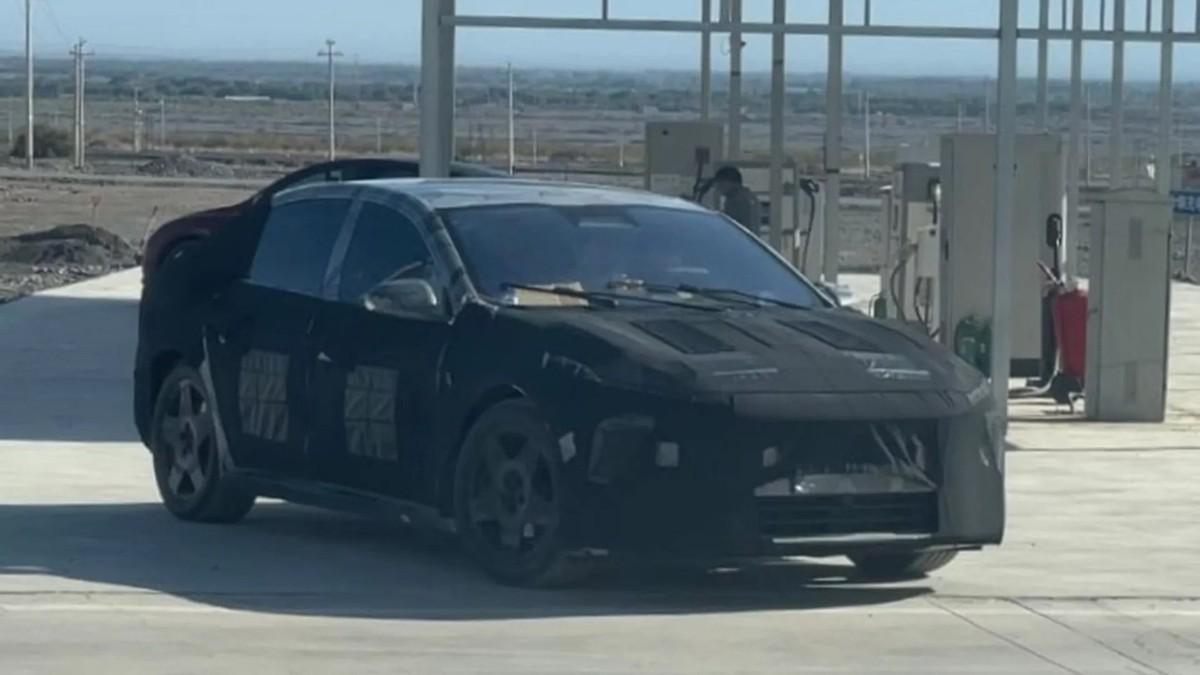 蔚来全新品牌车型曝光，20万元起的纯电轿车，全面对标Model 3？