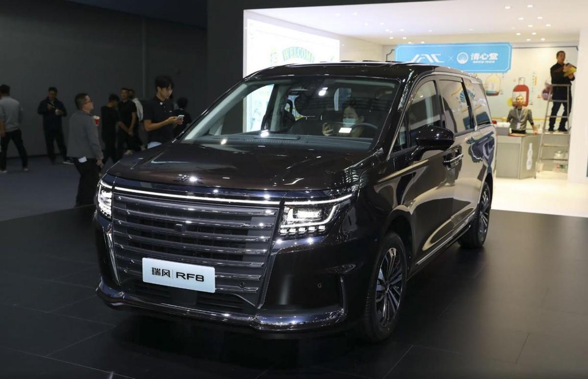 中大型MPV江淮瑞风RF8上市！售价16.99万起！