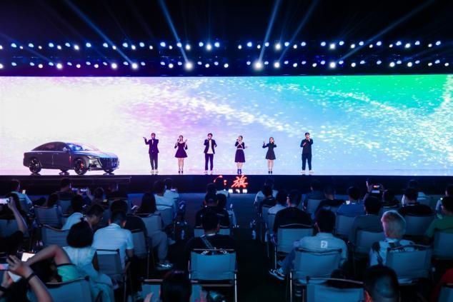 17.98万元起售 B+级豪华风尚轿车2024款红旗H6焕新上市
